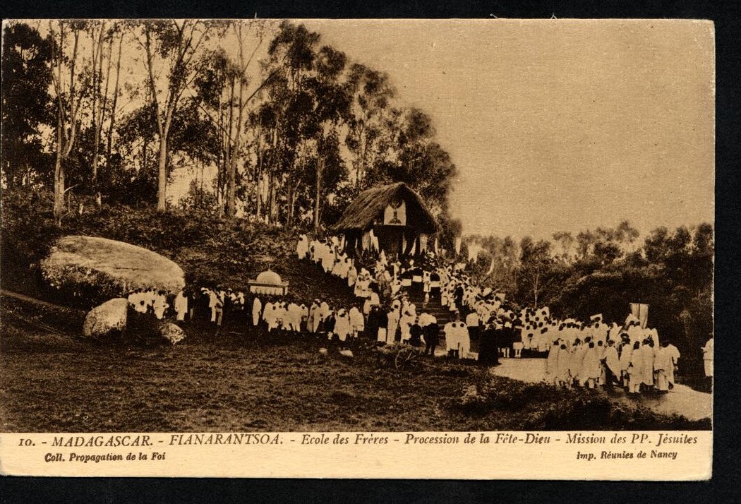CONGO. Celebrating the Feast of Corpus Christi, Lubumbashi, Congo, ca.1920-1940. IMP/YDS/RG101/045/0000/0098 (file), International Mission Photography Archive, ca.1860-ca.1960 (collection), Mission Photographs: Yale Divinity School Library (subcollection). https://doi.org/10.25549/impa-c123-84381 